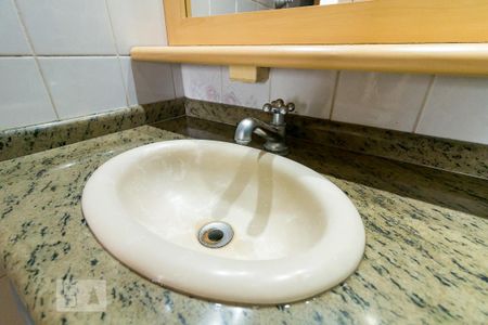 Apartamento para alugar com 57m², 2 quartos e 1 vagaBanheiro - pia
