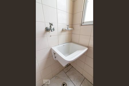 Apartamento para alugar com 57m², 2 quartos e 1 vagaÁrea de serviço - tanque