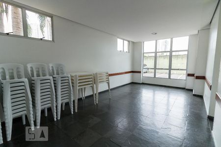 Apartamento para alugar com 57m², 2 quartos e 1 vagaSalão de festas