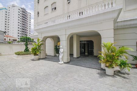 Apartamento à venda com 42m², 1 quarto e sem vagaFachada
