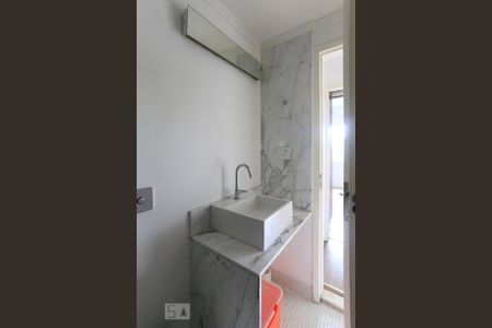 Apartamento para alugar com 70m², 2 quartos e 1 vaga Apartamento para alugar com 70m², 2 quartos e 1 vagaBanheiro