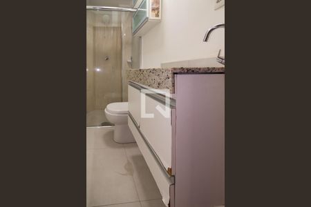 Banheiro de apartamento para alugar com 1 quarto, 42m² em Bela Vista, São Paulo