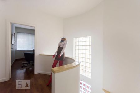 Andar 02 de casa à venda com 3 quartos, 300m² em Vila Nova Conceição, São Paulo