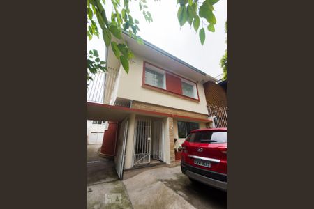 Casa à venda com 300m², 3 quartos e 5 vagasFachada