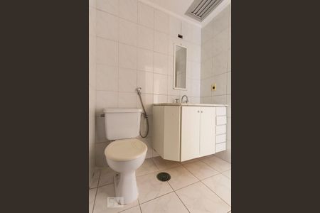 Banheiro Social de apartamento à venda com 2 quartos, 60m² em Vila Santa Catarina, São Paulo