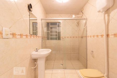 Banheiro de casa para alugar com 3 quartos, 150m² em Carlos Prates, Belo Horizonte