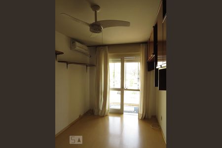 Quarto  de apartamento à venda com 1 quarto, 55m² em Jardim Floresta, Porto Alegre
