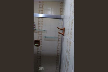 Banheiro de apartamento à venda com 1 quarto, 55m² em Jardim Floresta, Porto Alegre