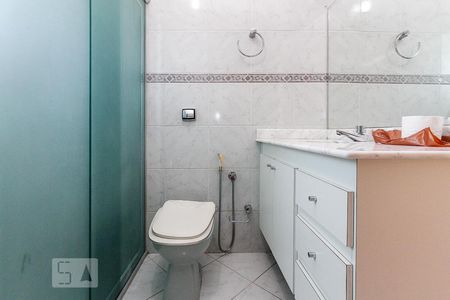 Casa para alugar com 170m², 3 quartos e 2 vagasBanheiro da Suite