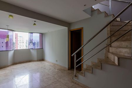 Sala  de apartamento para alugar com 3 quartos, 200m² em Santo Antônio, Belo Horizonte