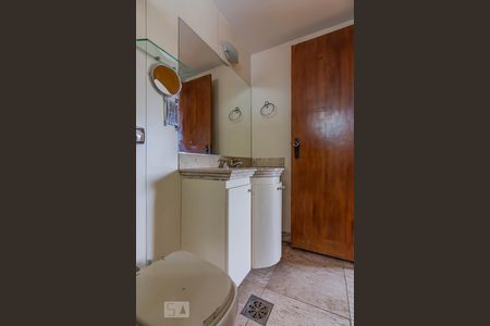 Apartamento para alugar com 200m², 3 quartos e 2 vagasBanheiro Quarto 3 Suíte