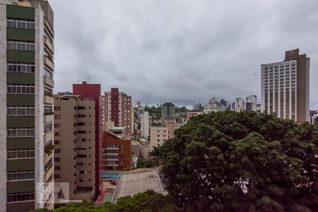 Vista Quarto 1 de apartamento para alugar com 3 quartos, 200m² em Santo Antônio, Belo Horizonte