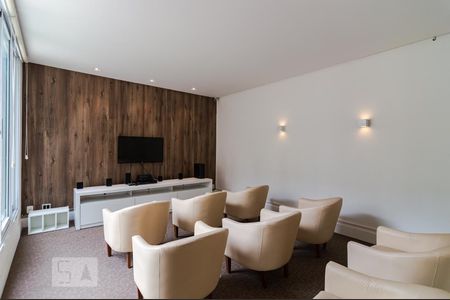 Apartamento à venda com 51m², 2 quartos e 1 vagaSala de cinema- área comum