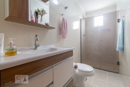 Banheiro social de apartamento para alugar com 3 quartos, 96m² em Chácara Mafalda, São Paulo