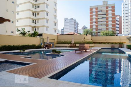 Apartamento à venda com 58m², 2 quartos e 1 vaga Apartamento à venda com 58m², 2 quartos e 1 vagaÁrea comum - piscina