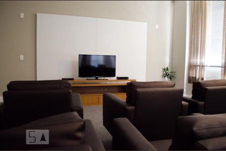 Apartamento à venda com 58m², 2 quartos e 1 vaga Apartamento à venda com 58m², 2 quartos e 1 vagaÁrea comum - cinema