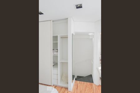 Apartamento à venda com 93m², 1 quarto e 1 vagaSuíte 