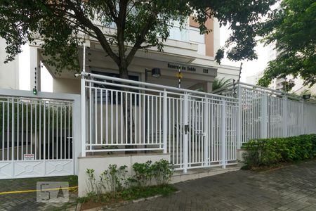 Apartamento para alugar com 50m², 2 quartos e 1 vaga Apartamento para alugar com 50m², 2 quartos e 1 vagaFachada