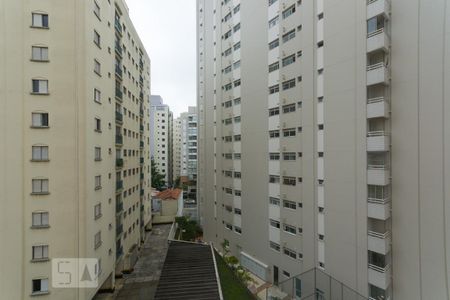 Apartamento para alugar com 50m², 2 quartos e 1 vaga Apartamento para alugar com 50m², 2 quartos e 1 vagaVista da janela do quarto 1
