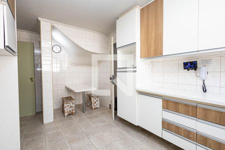 Cozinha de apartamento à venda com 3 quartos, 300m² em Morro dos Ingleses, São Paulo