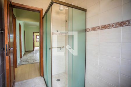 Casa à venda com 275m², 4 quartos e 3 vagas Casa à venda com 275m², 4 quartos e 3 vagasBanheiro Suíte