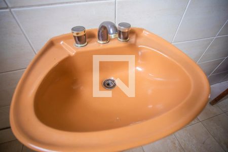 Casa à venda com 275m², 4 quartos e 3 vagas Casa à venda com 275m², 4 quartos e 3 vagasBanheiro Suíte - Torneira