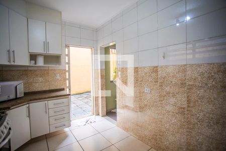 Casa à venda com 275m², 4 quartos e 3 vagas Casa à venda com 275m², 4 quartos e 3 vagasCozinha