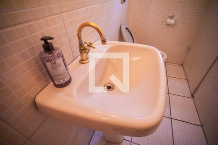 Casa à venda com 275m², 4 quartos e 3 vagas Casa à venda com 275m², 4 quartos e 3 vagasLavabo