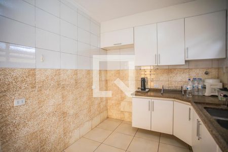 Casa à venda com 275m², 4 quartos e 3 vagas Casa à venda com 275m², 4 quartos e 3 vagasCozinha