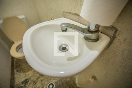 Casa à venda com 275m², 4 quartos e 3 vagas Casa à venda com 275m², 4 quartos e 3 vagasLavabo