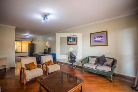 Sala de Estar de casa à venda com 4 quartos, 275m² em Planalto Paulista, São Paulo