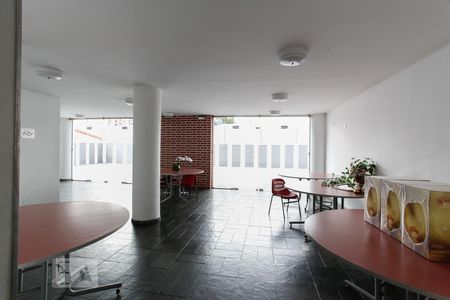 Apartamento para alugar com 86m², 2 quartos e 1 vaga Apartamento para alugar com 86m², 2 quartos e 1 vagaÁrea comum - Salão de festas