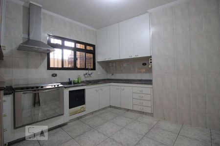 Casa para alugar com 270m², 3 quartos e 6 vagasCozinha