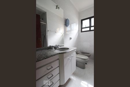 Suíte Quarto 1 de casa para alugar com 3 quartos, 270m² em Jardim Cachoeira, São Paulo