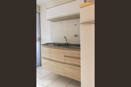 Cozinha de apartamento para alugar com 2 quartos, 41m² em Vila Água Funda, São Paulo