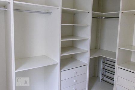 Quarto 2 de apartamento para alugar com 2 quartos, 41m² em Vila Água Funda, São Paulo