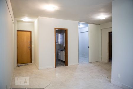 Sala de Apartamento com 2 quartos, 75m² Belvedere