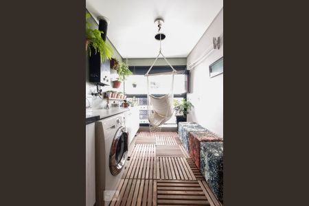 Apartamento à venda com 70m², 2 quartos e 1 vaga Apartamento à venda com 70m², 2 quartos e 1 vagaÁrea de serviço e Sacada