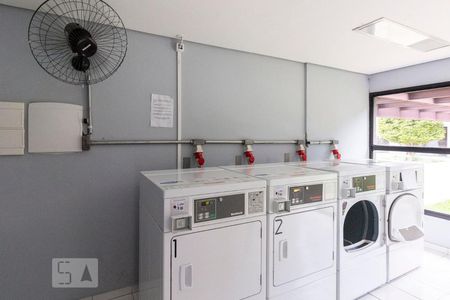 Apartamento à venda com 70m², 2 quartos e 1 vaga Apartamento à venda com 70m², 2 quartos e 1 vagaLavanderia