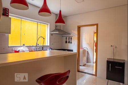 Casa à venda com 140m², 3 quartos e 4 vagasCozinha