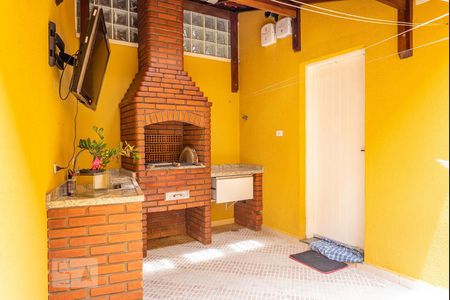 Casa à venda com 140m², 3 quartos e 4 vagasChurrasqueira