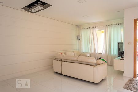 Sala de casa para alugar com 3 quartos, 140m² em Parque da Vila Prudente, São Paulo