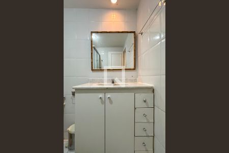 Apartamento à venda com 134m², 3 quartos e sem vagaBanheiro da Suíte