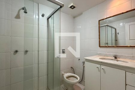 Apartamento à venda com 134m², 3 quartos e sem vagaBanheiro da Suíte