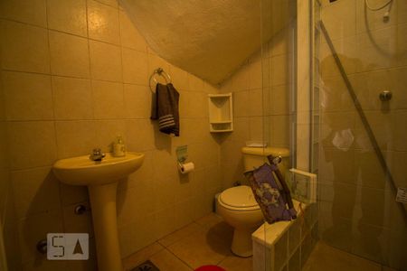 Casa de condomínio à venda com 220m², 4 quartos e 2 vagas Casa de condomínio à venda com 220m², 4 quartos e 2 vagasGaragem - Banheiro de serviço