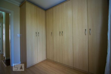 Casa de condomínio à venda com 220m², 4 quartos e 2 vagas Casa de condomínio à venda com 220m², 4 quartos e 2 vagas2º piso - Quarto 2