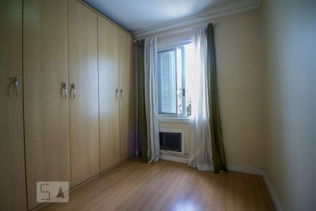 Casa de condomínio à venda com 220m², 4 quartos e 2 vagas Casa de condomínio à venda com 220m², 4 quartos e 2 vagas2º piso - Quarto 2