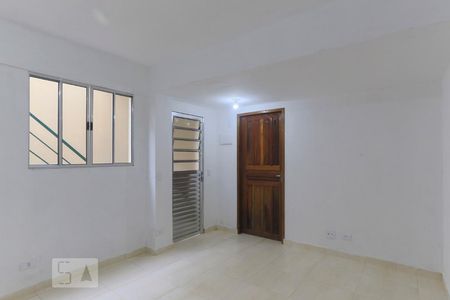 Casa de condomínio para alugar com 47m², 1 quarto e 1 vagaSala