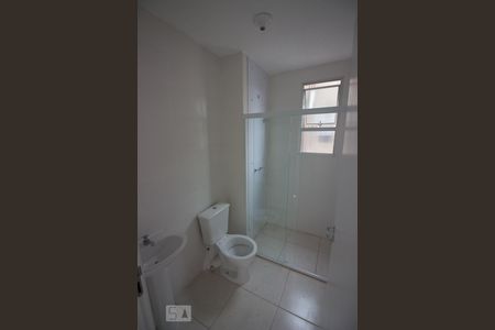 Banheiro suite de apartamento à venda com 2 quartos, 45m² em Camorim, Rio de Janeiro