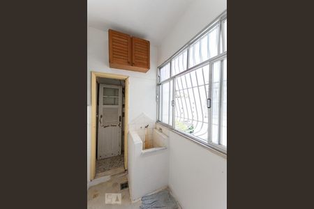 Apartamento à venda com 77m², 2 quartos e sem vagaÁrea de Serviço